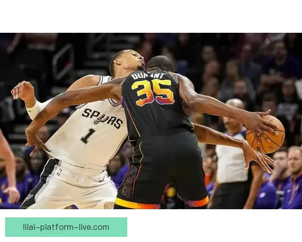 文班三节砍41分马刺狂胜灰熊七连胜锁定季后赛无缘 文班三节砍41分马刺狂胜灰熊七连胜锁定季后赛无缘